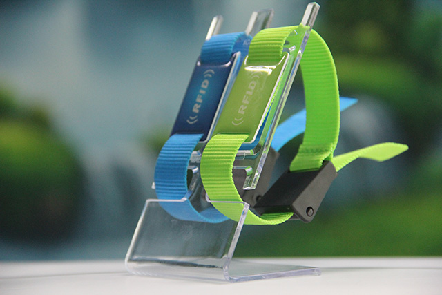 松緊腕帶制品排氣難和縮邊開(kāi)裂的原因 松緊腕帶制品排氣難和縮邊開(kāi)裂的原因