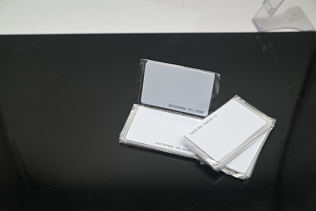 和信達(dá)磁條會(huì)員腕帶管理系統(tǒng)及配套裝備 和信達(dá)磁條會(huì)員腕帶管理系統(tǒng)及配套裝備