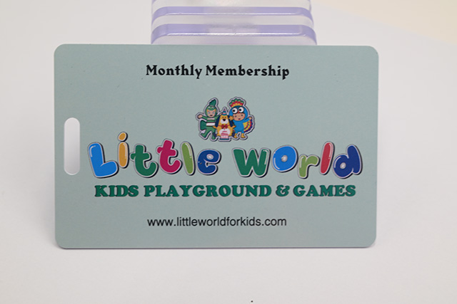 桂林新區(qū)國稅局實行“辦稅服務(wù)一卡通”，大大縮短了辦稅時間